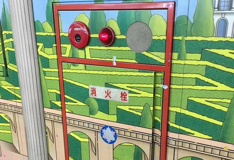 消火栓に塗装した画像