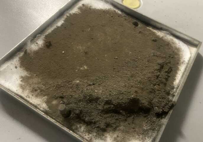 ダクト内部のホコリ