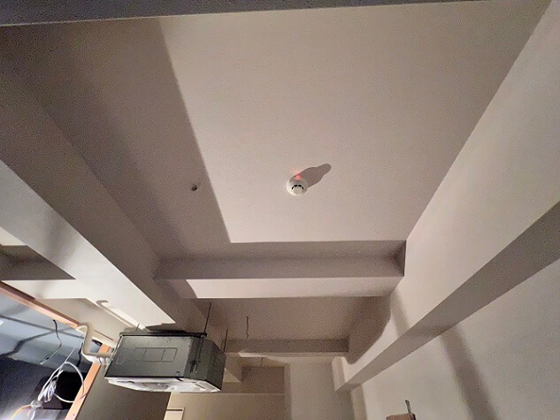 店舗部の隠蔽配線